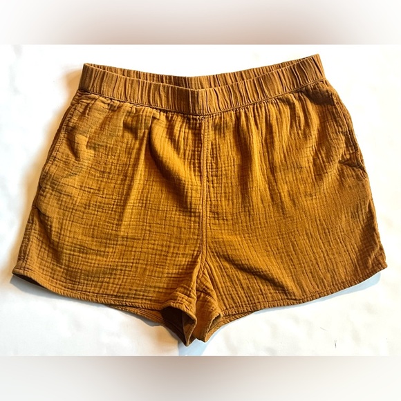 Universal Thread Cotton Crinkle Women's Mustard Yellow Shorts Size Medium - Picture 1 of 12